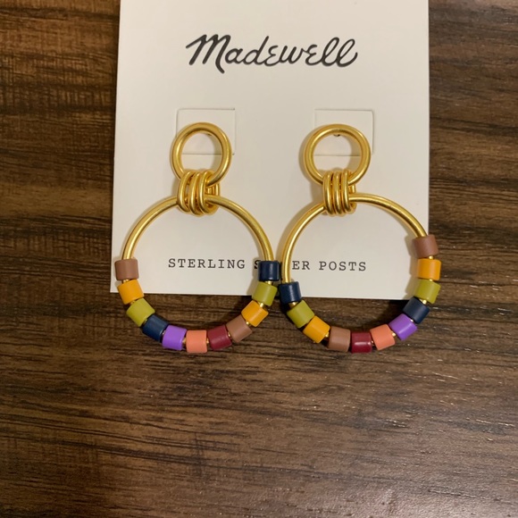 Madewell rainbow beaded statement hoop earring - Picture 5 of 7